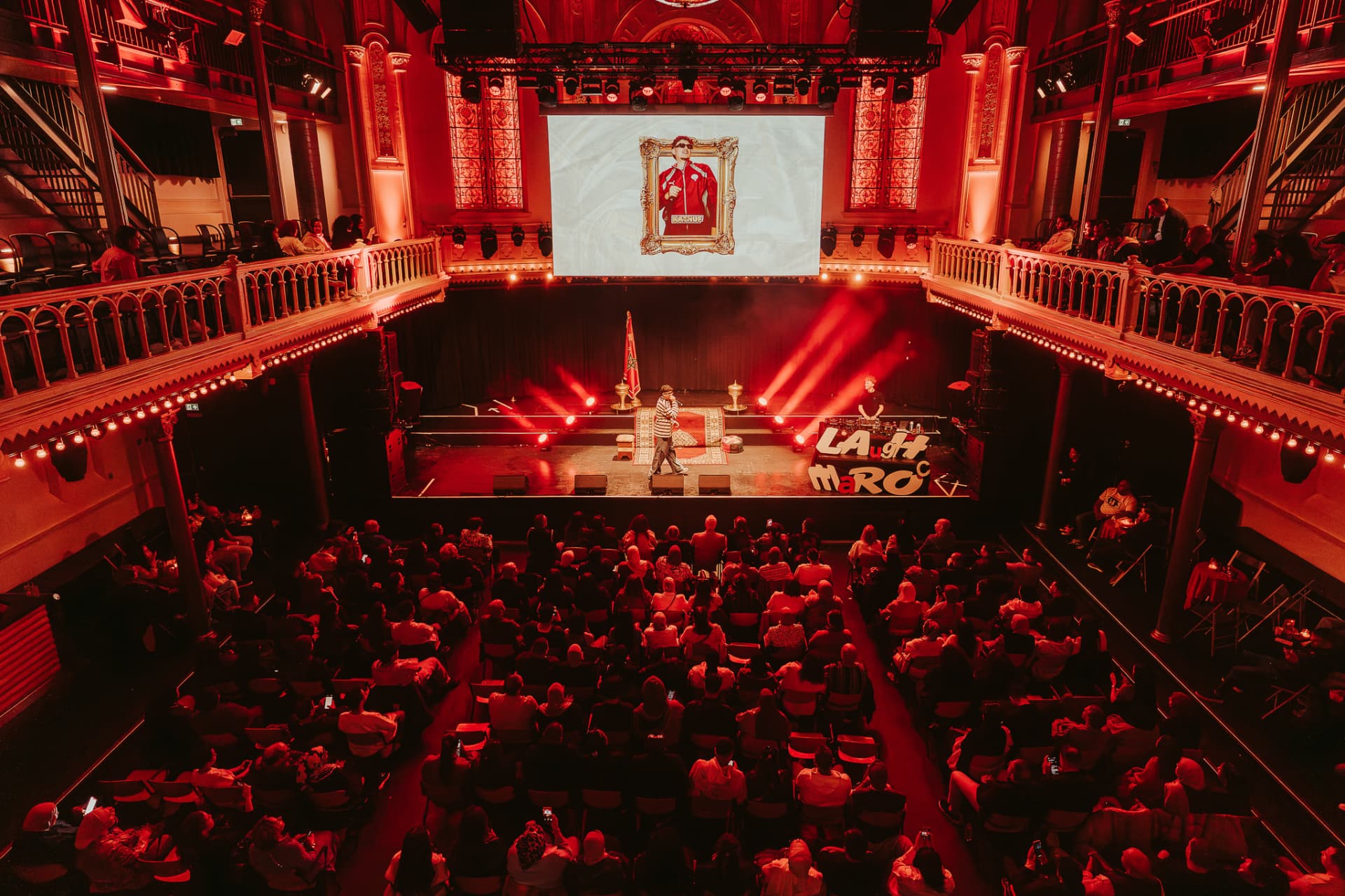 Juichend publiek tijdens een eerdere Laugh Maroc-show
